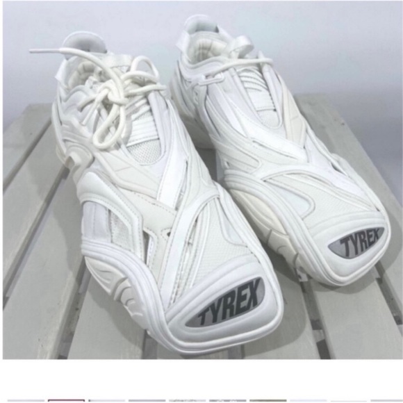 NWB New w/ Box Authentic Balenciaga Tyrex sneakers size 11 - Picture 2 of 3
